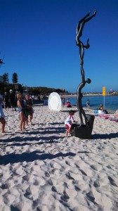 Sculpture by the sea Lifting up